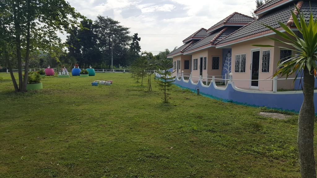 Phloenlom Chomdao Hotel Ban Kha Esterno foto